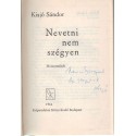 Nevetni nem szégyen (dedikált)